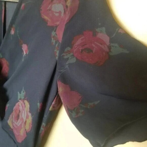 Aritzia Babaton Floral Faux Wrap Dress 00 - Picture 7 of 13